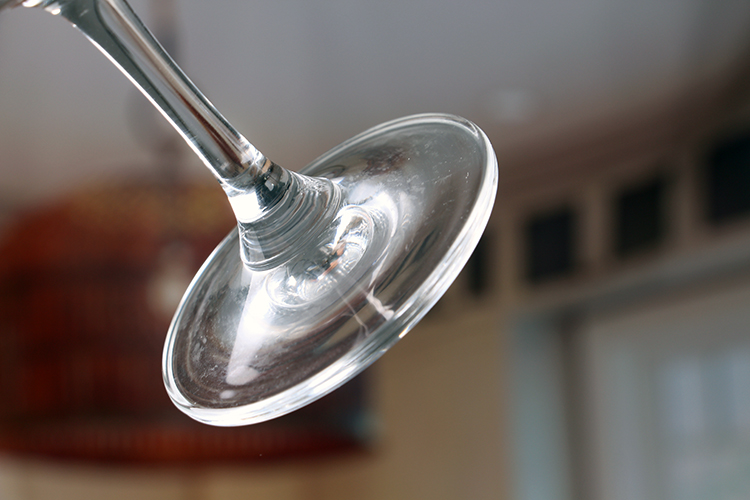 Inexpensive champagne saucer