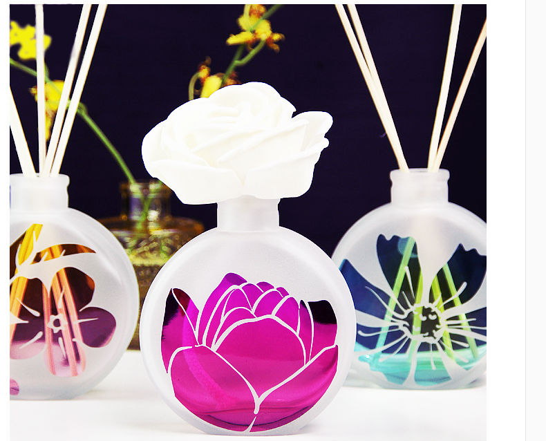 Neden parfüm şişesi camdan yapılmış?