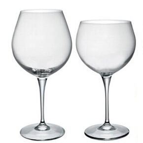 Hoe kan ik rode wijnbrillen wassen?