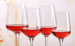 Les clients choisissent les fabricants chinois de verre à vin rouge