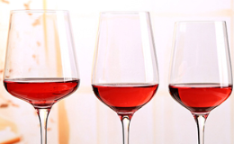 Les clients étrangers choisissent les fabricants de verre de vin rouge chinois