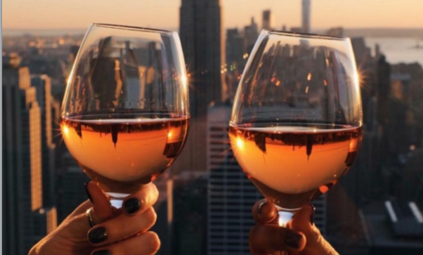 Combien de millilitres de vin rouge puis-je conserver dans un verre à vin en cristal?