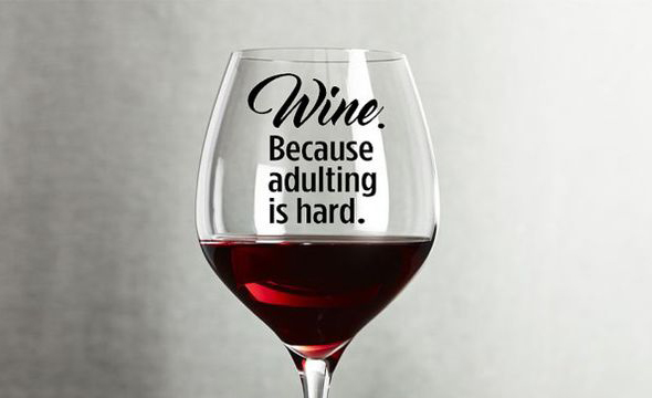 Quelles sont les étapes nécessaires à la personnalisation du verre de vin rouge?