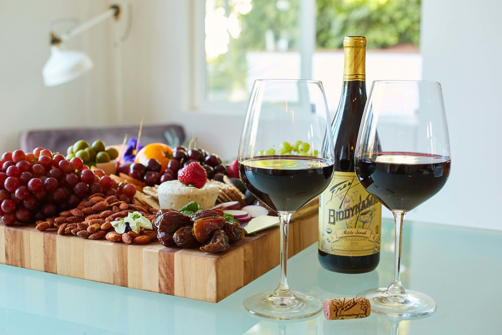 De kleine kennis van rode wijn, weet je?