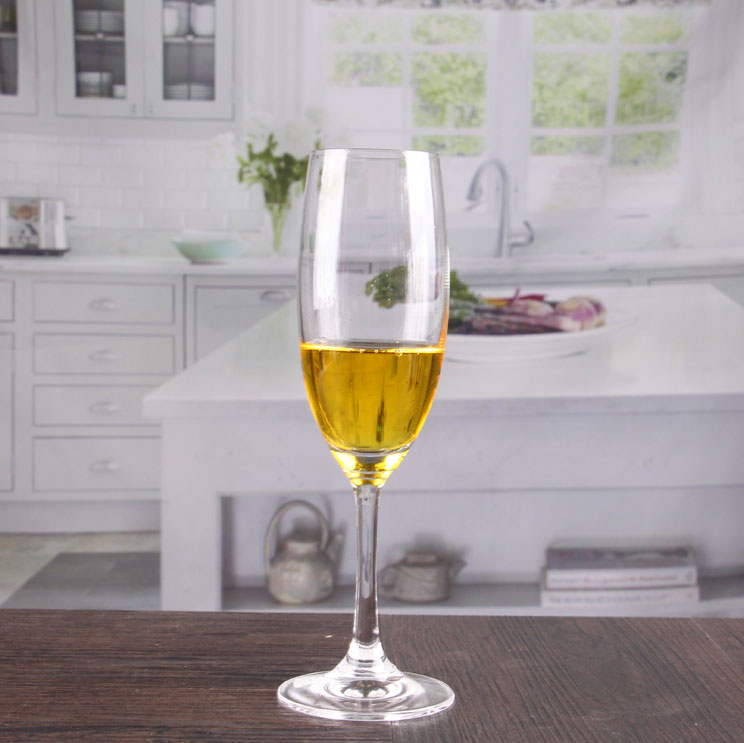 2017 Hot vendita bulk champagne bicchieri di cristallo di nozze champagne flauti Produttore