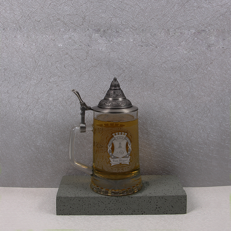 verres à bière 450ml personnalisé avec poignée et métal fournisseur de couvercles