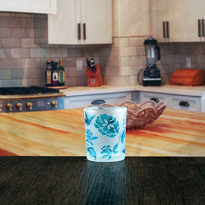 Довольно синий и розовый небольшой стеклянный подсвечник оптом