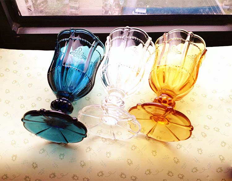 Rétro verres de champagne en verre coloré de flûtes à champagne