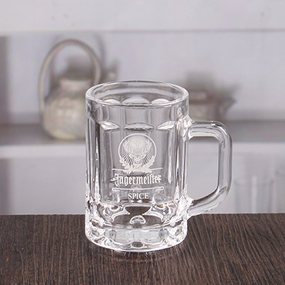 Groothandel 4 oz mini bierglazen passen biermok met logo aan