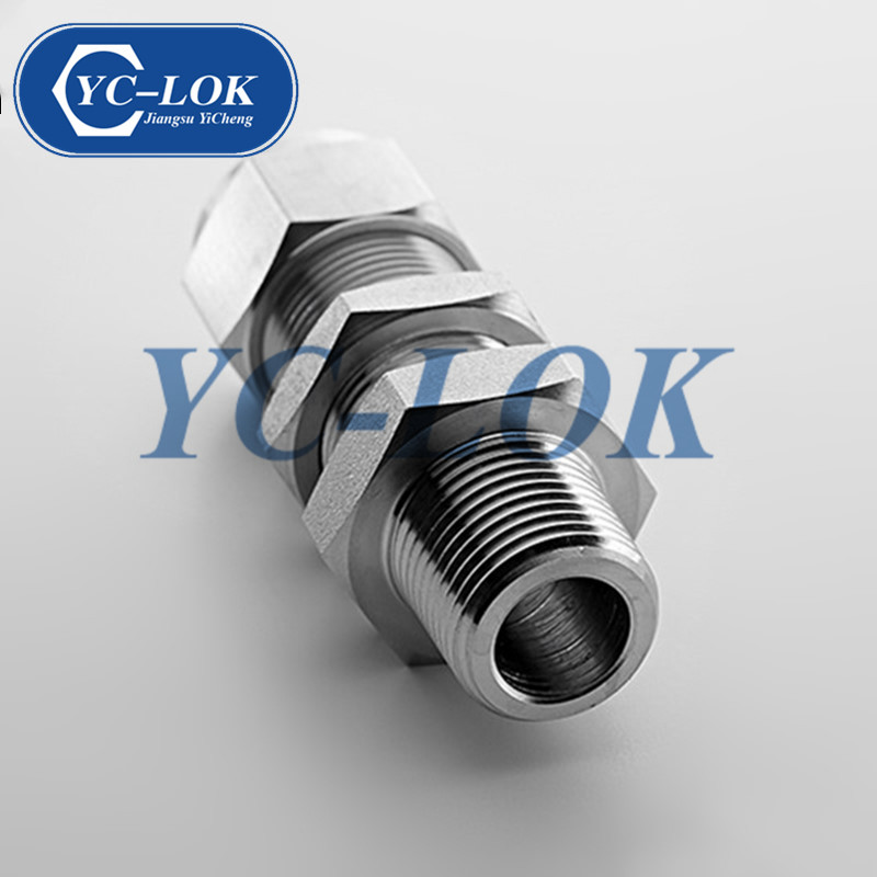 3/4 NPT Bulkhead Male Coupling Fitting