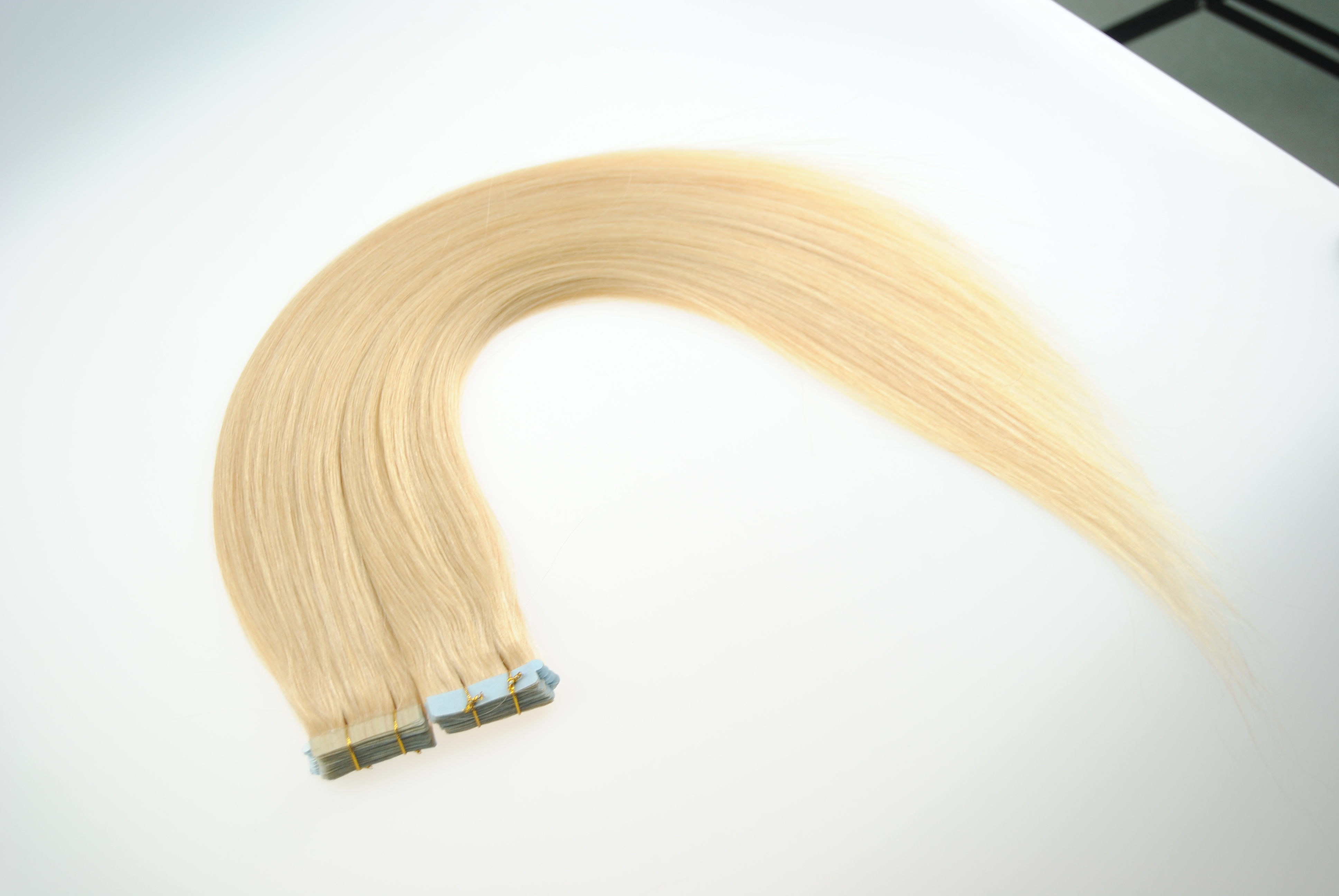 2015 Wholsale Price High Grade Virgin Brazilian Remy Hair Double Drawn Super Thin Ombre Remy Invisible Tape Hair Extensions