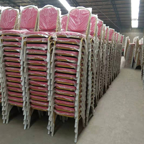 China Manufacturer Wholesale  stackable Banquet Chairs For event party wedding