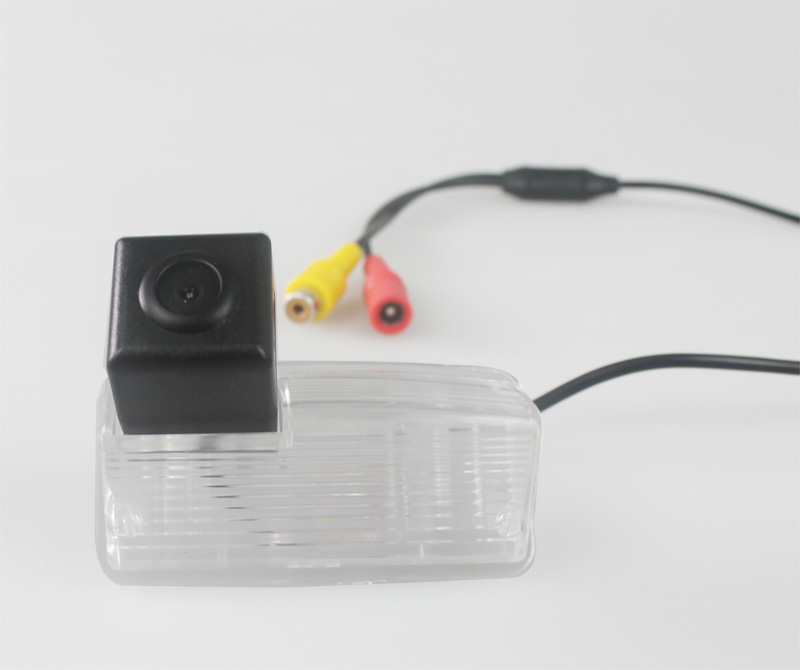 为丰田锐志后视摄像头