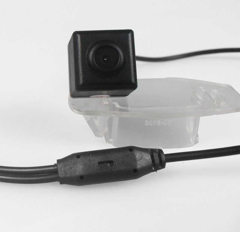 本田思铂睿后视摄像头