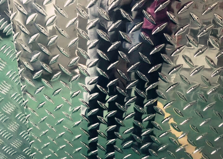 China Checked aluminum coil and sheet manufacturer