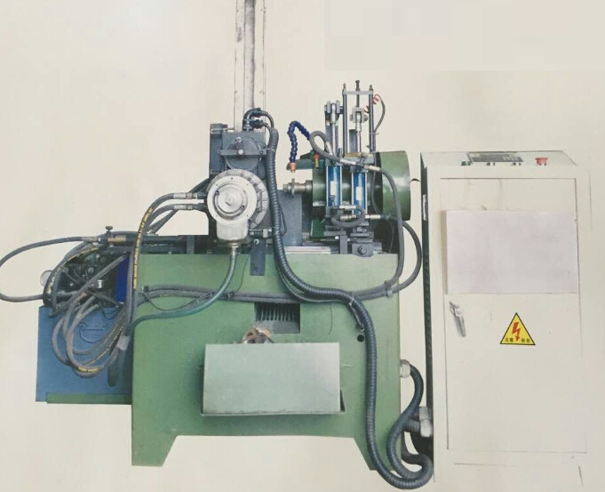 écrou automatique machine de rainurage