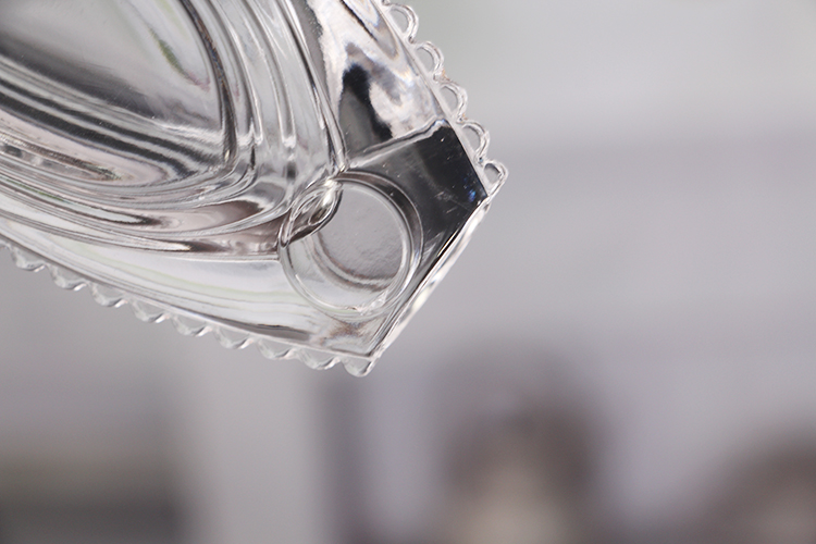 Perfume glass bottle