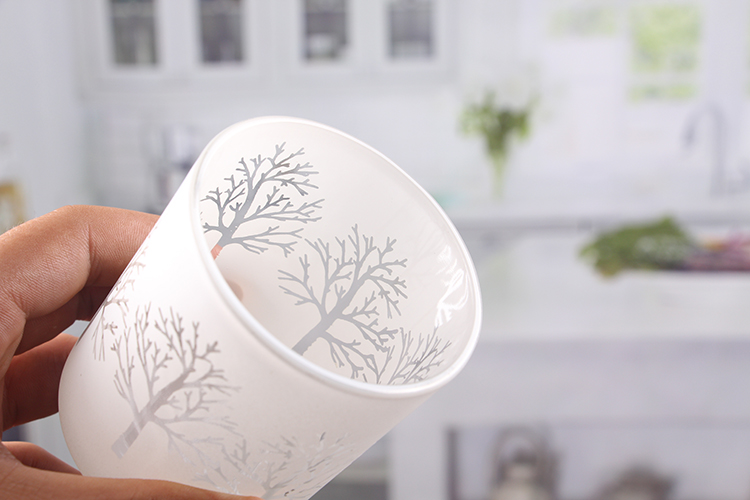 Round votive candle holders