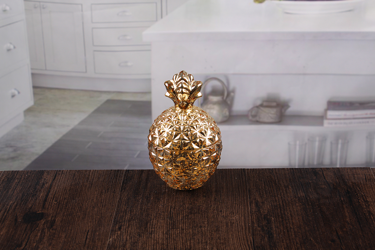 Small gold candle holders