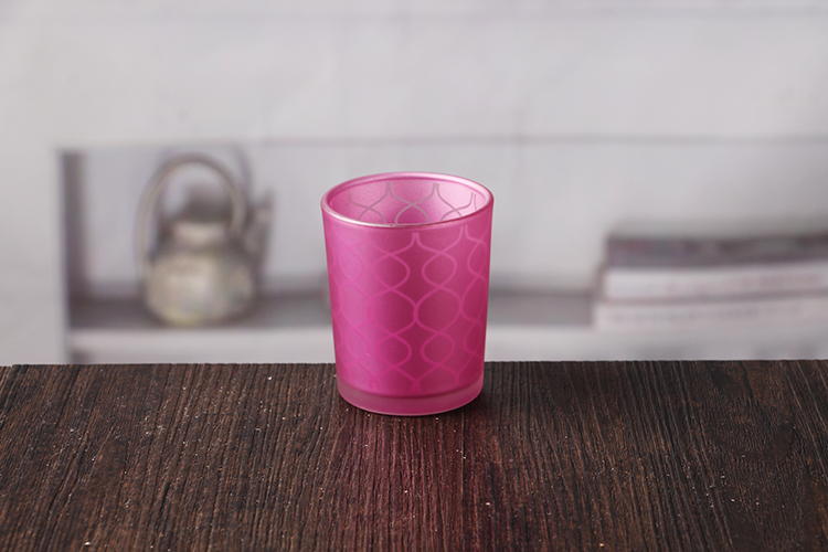 Red candle holder set