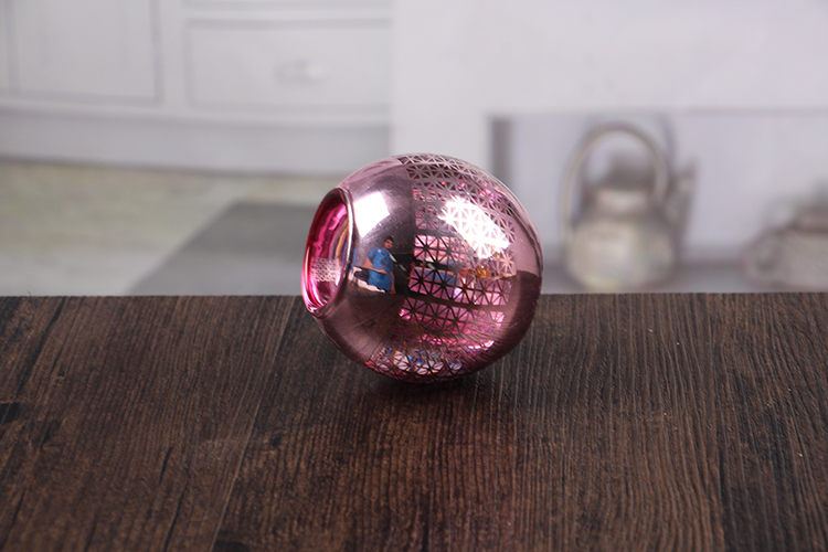 Small votive holders