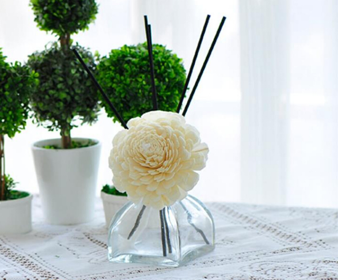 Glass diffuser bottle