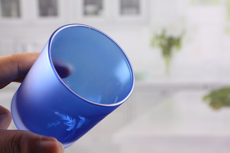 Pretty candle holder