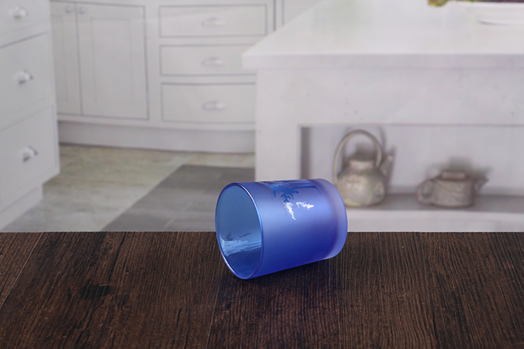 Pretty candle holder