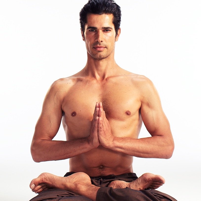 The glass candlestick can better contrast the surroundings