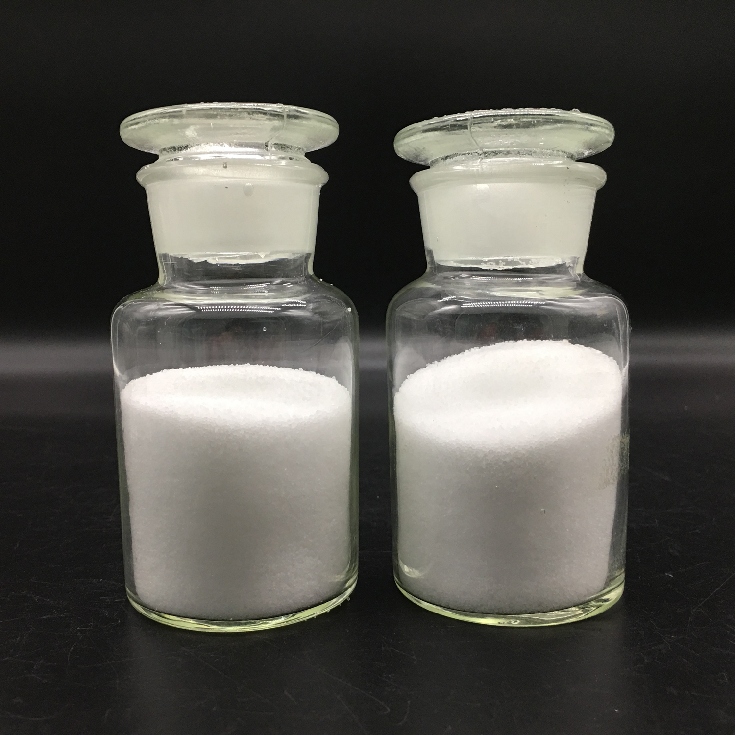 Poliacrilamida catiónica para deshidratación de lodos