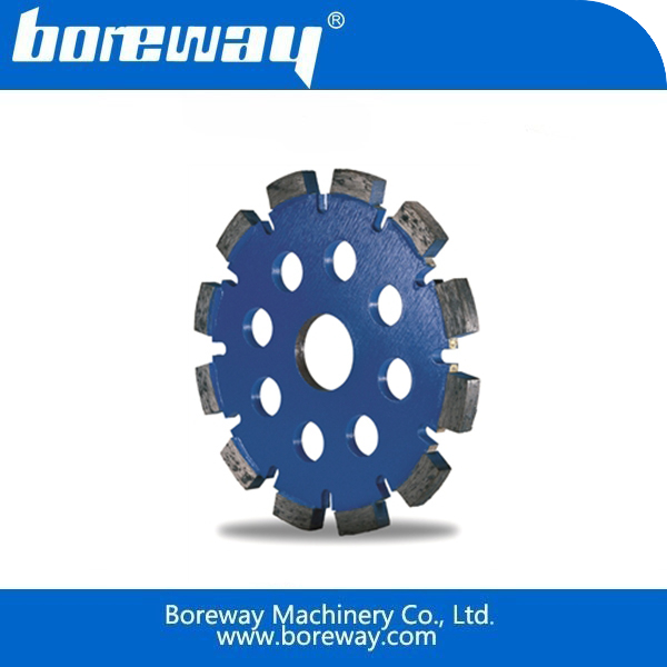 Concrete tiles quickly tuck point blade