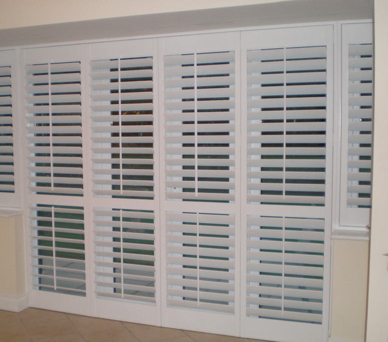 Изготовленный на заказ ПВХ fauxwood shutter, высококачественный ПВХ fauxwood shutter