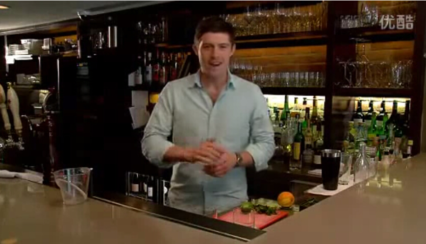 Comment mélanger un cocktail avec un shaker de Boston