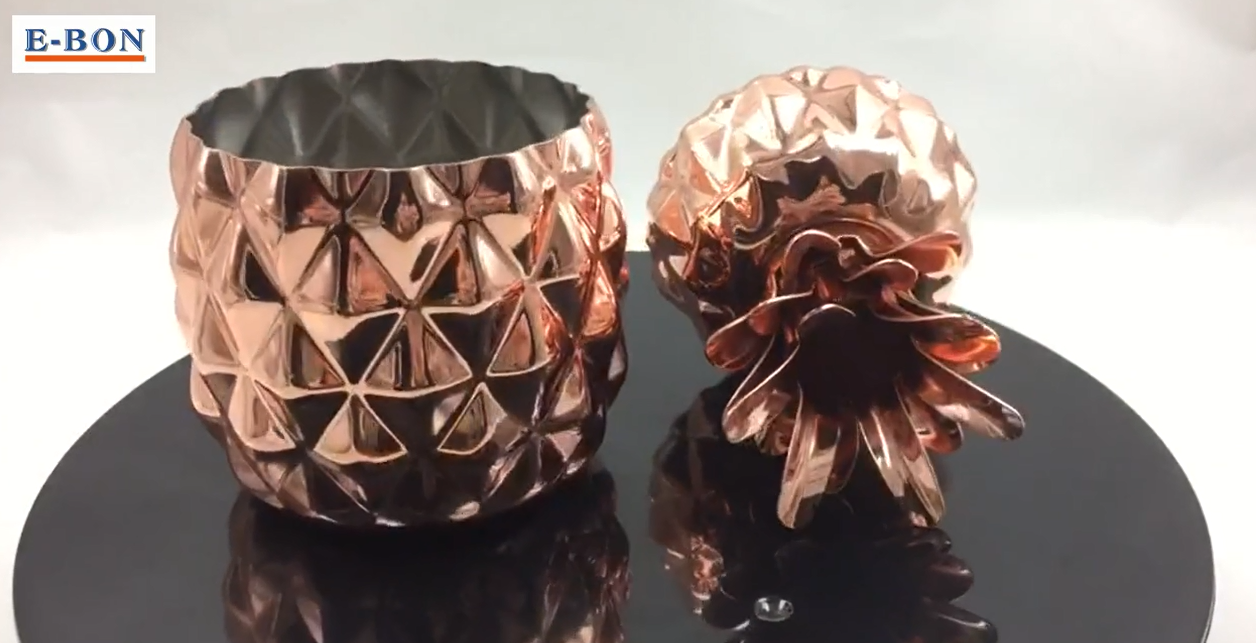 Nouvelle tasse d'ananas de conception