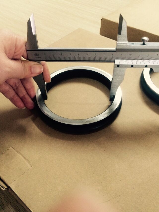 OEM Replacement Floating Seals Crossovers to Komatsu Hitachi Caterpillar Volvo