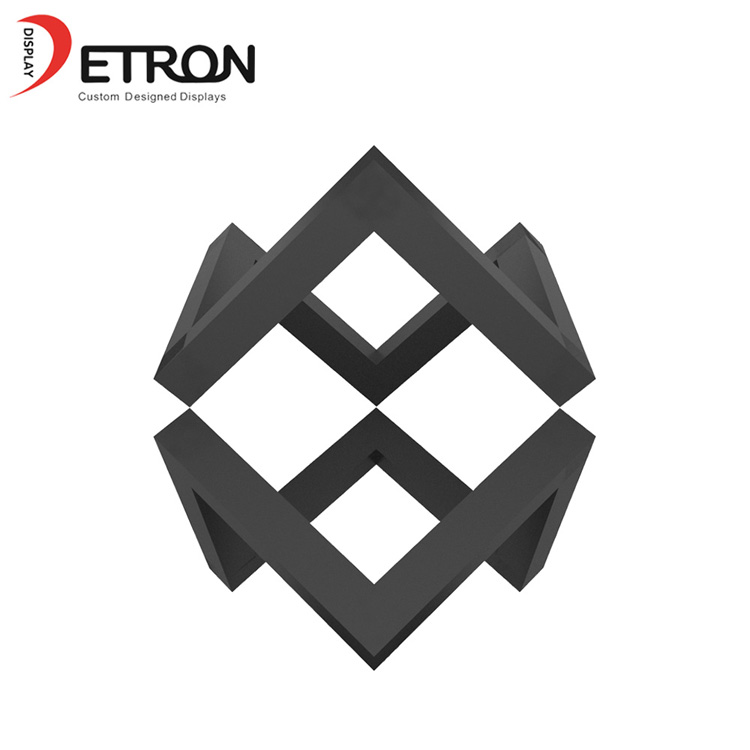 新设计的金属艺术装饰展示架进行装饰