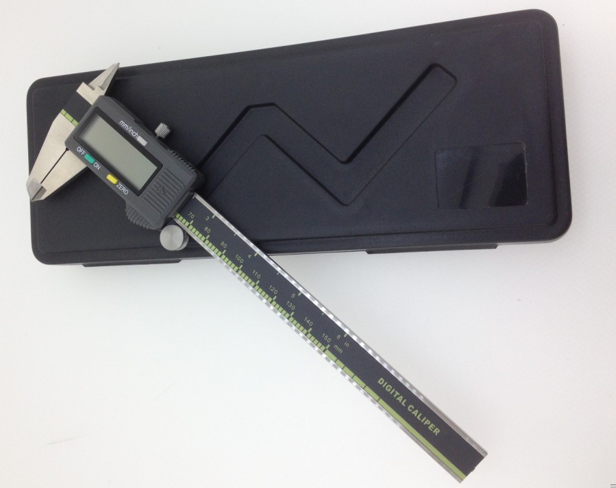 DC-222B 专业高精度数显卡尺 小巧便携 厂家直销