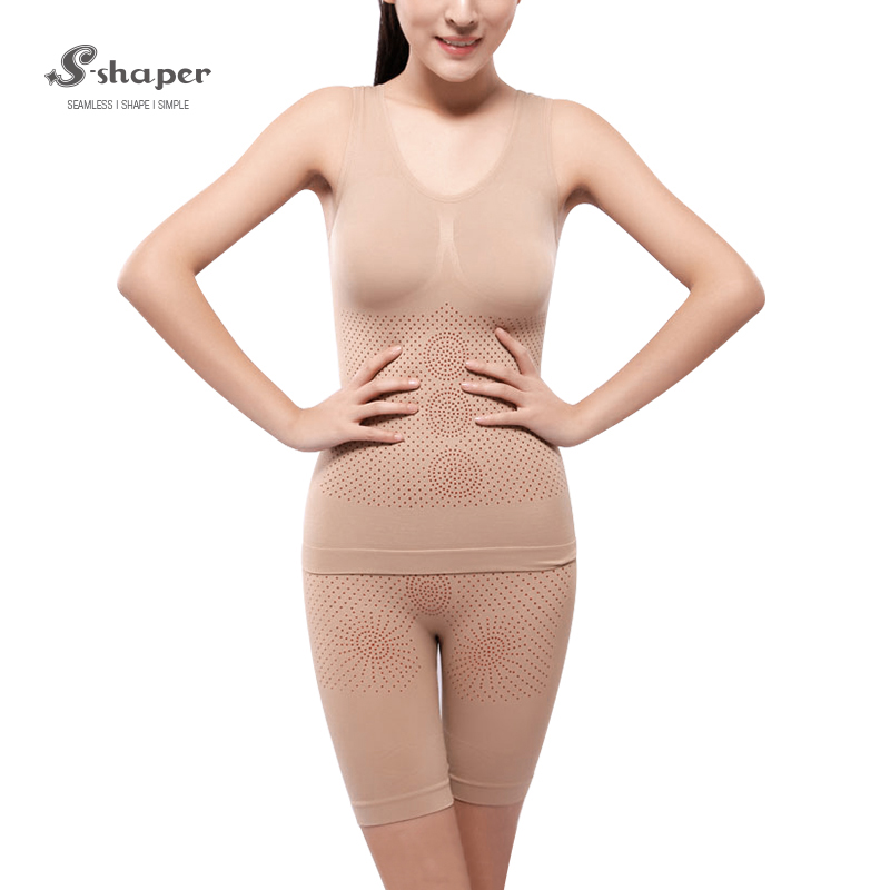 Woman manufacturer of seamless infrared garments