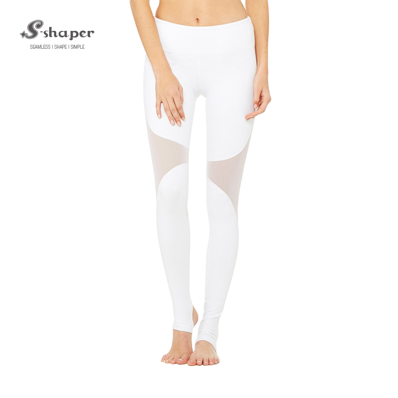 Pantaloni da donna con maglie di yoga
