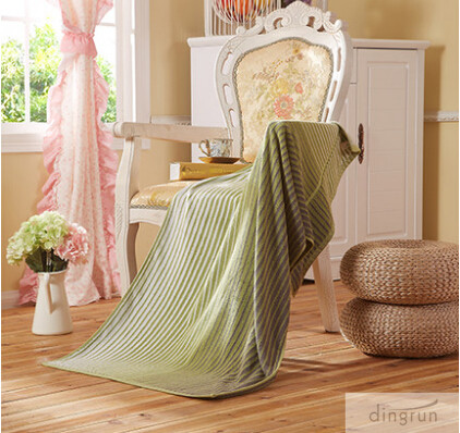 个性化定制奢华条纹浴巾