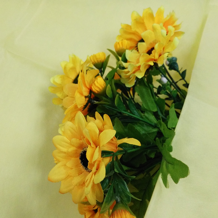 PET Non Woven Flower Packing Flower Decoration Nonwovens Wholesale