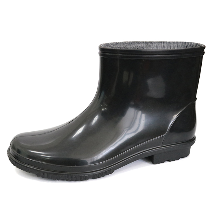 China JW-105 Non safety waterproof slip resistant ankle pvc rain boot for men manufacturer