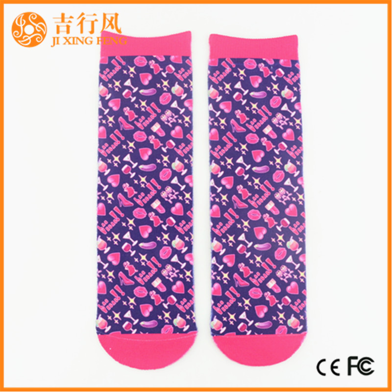 chaussettes de sublimation d'impression fournisseurs chaussettes de sublimation d'impression numérique 3D personnalisés