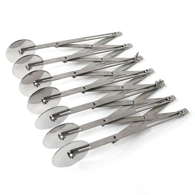 الفولاذ المقاوم للصدأ سبعة عجلة القاطع المعجنات