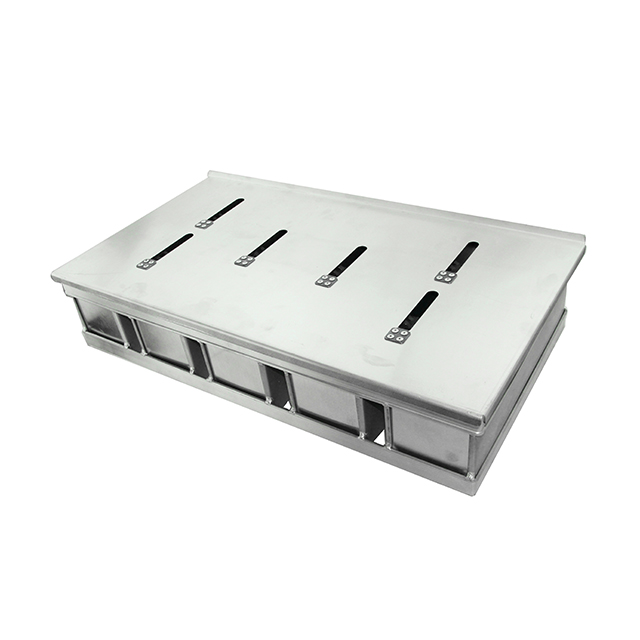 Strap Loaf Pan with Lid